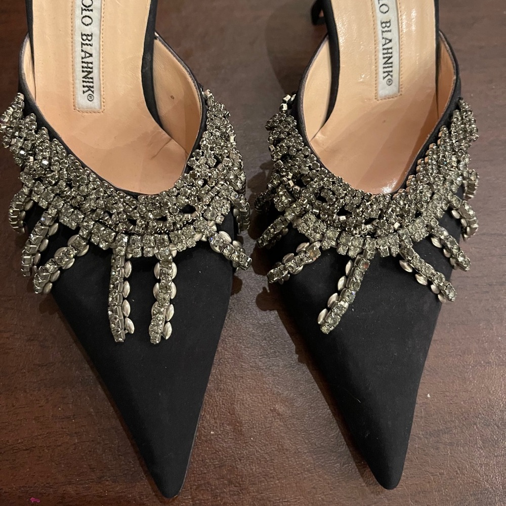 Manolo Blahnik Jeweled Satin Mules ❣️Rare Statement Style ❣️ Size 36 (Fits US 6) - Picture 5 of 7